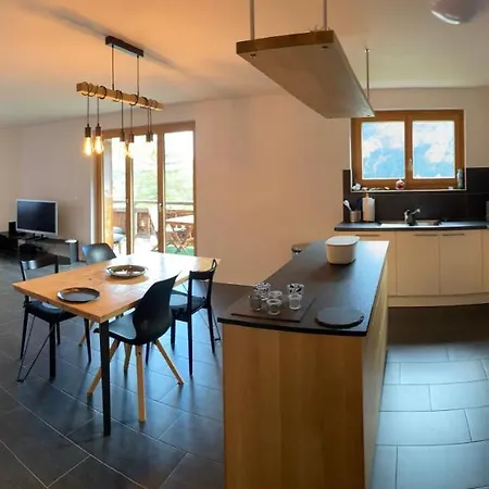 La Fee Des Bois Apartment Salvan